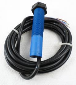 945-F4Y-2D-002 Ultrasonic Distance Sensor (NPN) - New boxed